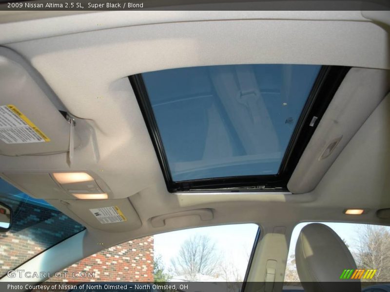 Super Black / Blond 2009 Nissan Altima 2.5 SL
