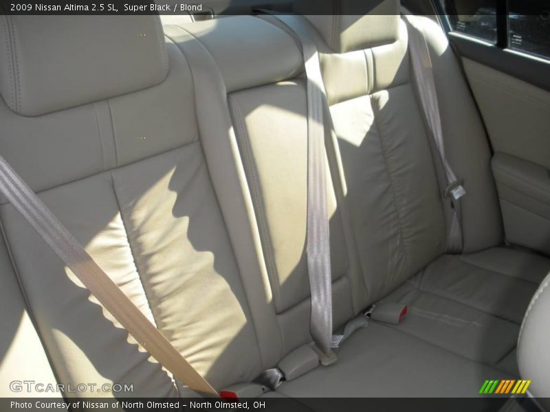 Super Black / Blond 2009 Nissan Altima 2.5 SL