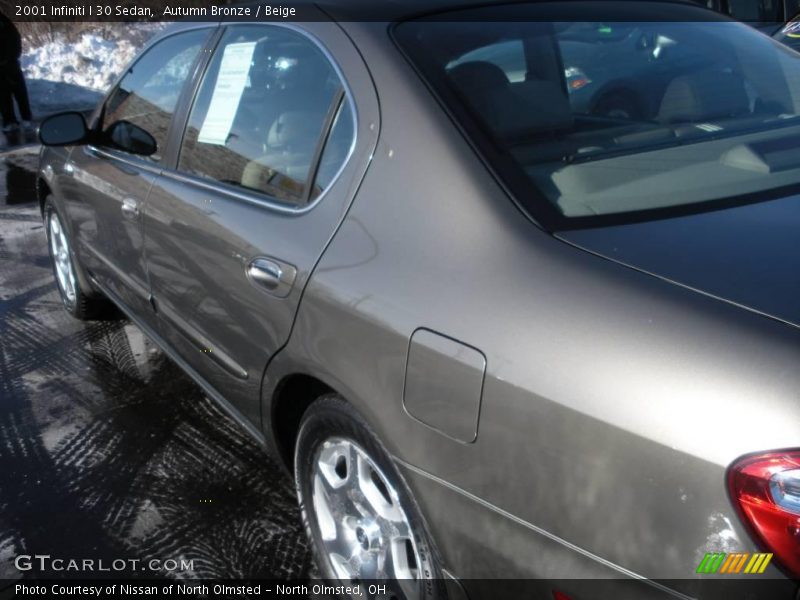 Autumn Bronze / Beige 2001 Infiniti I 30 Sedan