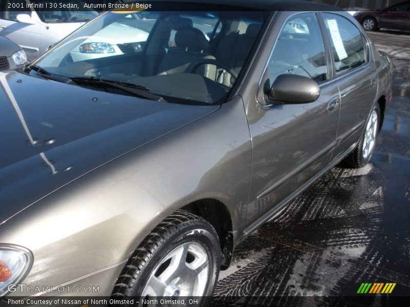 Autumn Bronze / Beige 2001 Infiniti I 30 Sedan