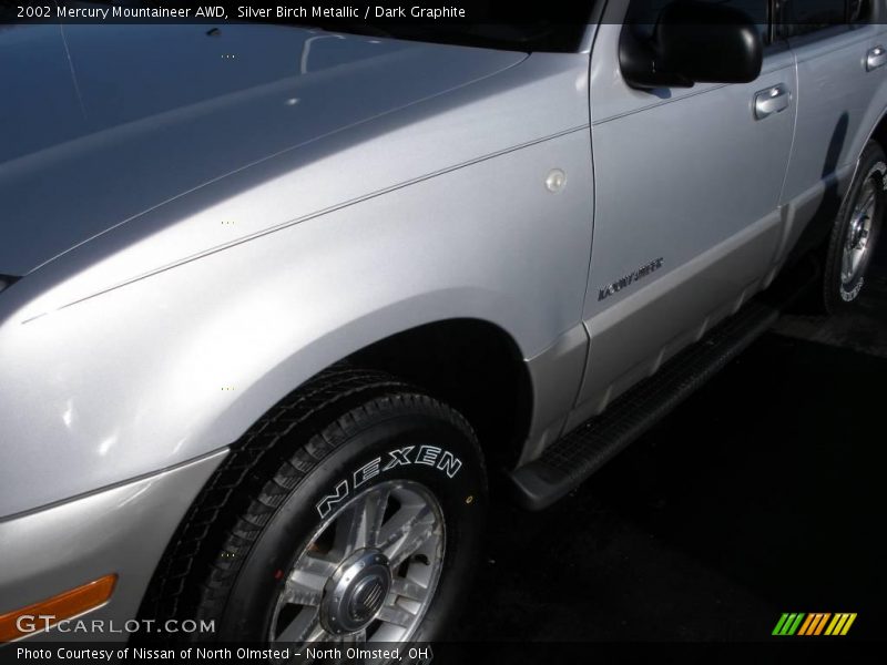 Silver Birch Metallic / Dark Graphite 2002 Mercury Mountaineer AWD