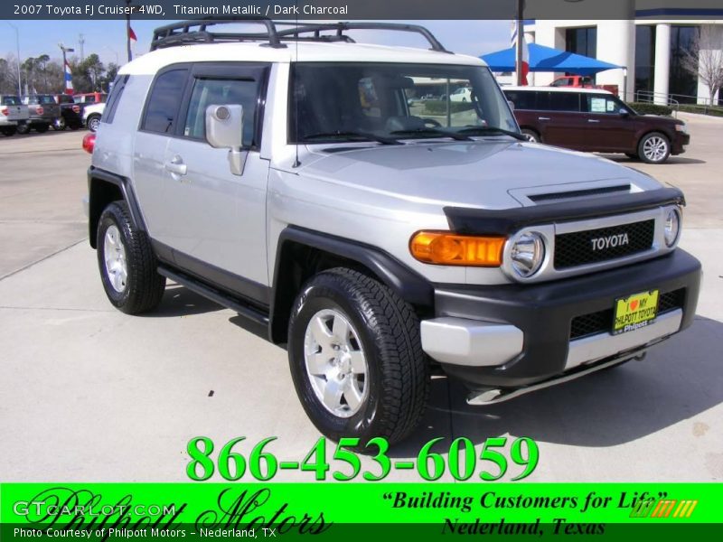 Titanium Metallic / Dark Charcoal 2007 Toyota FJ Cruiser 4WD