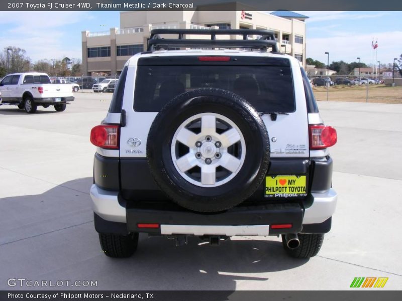 Titanium Metallic / Dark Charcoal 2007 Toyota FJ Cruiser 4WD