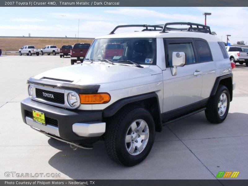 Titanium Metallic / Dark Charcoal 2007 Toyota FJ Cruiser 4WD