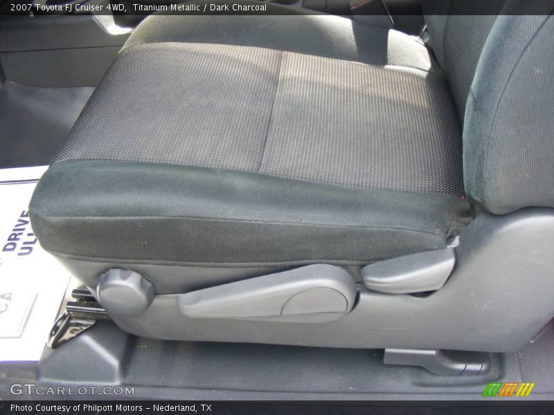 Titanium Metallic / Dark Charcoal 2007 Toyota FJ Cruiser 4WD