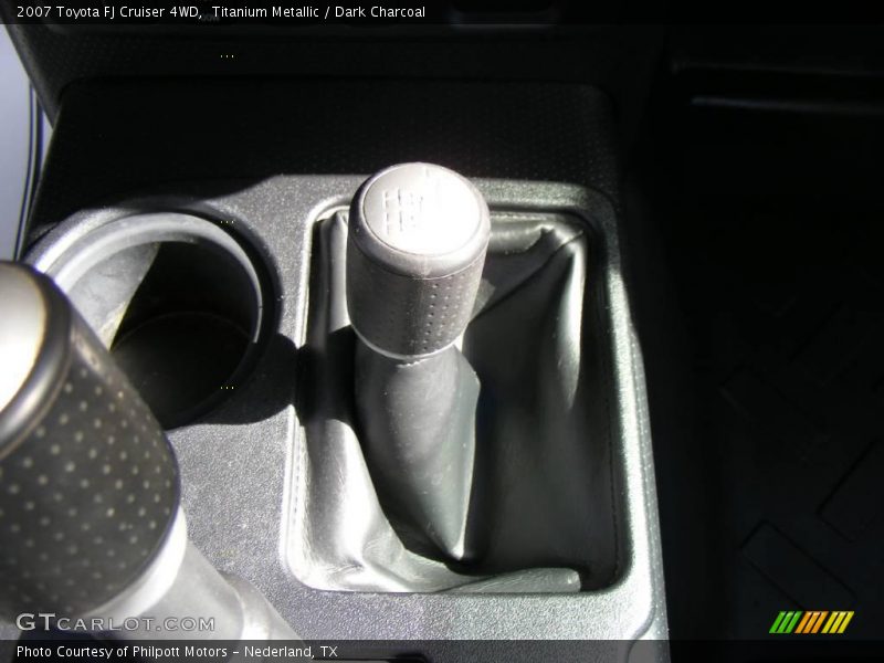 Titanium Metallic / Dark Charcoal 2007 Toyota FJ Cruiser 4WD