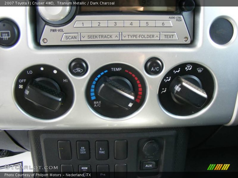 Titanium Metallic / Dark Charcoal 2007 Toyota FJ Cruiser 4WD