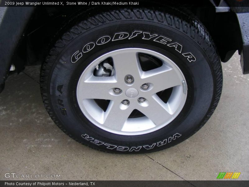Stone White / Dark Khaki/Medium Khaki 2009 Jeep Wrangler Unlimited X
