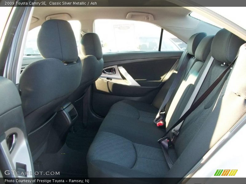 Classic Silver Metallic / Ash 2009 Toyota Camry SE