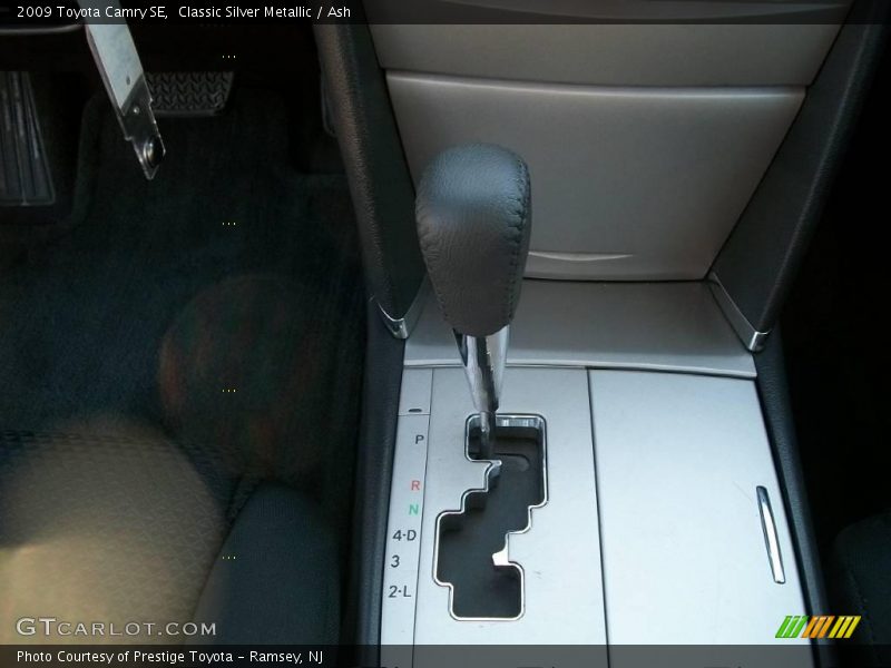 Classic Silver Metallic / Ash 2009 Toyota Camry SE