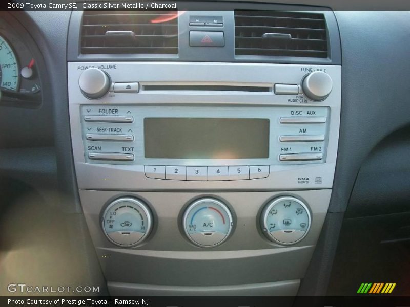 Classic Silver Metallic / Charcoal 2009 Toyota Camry SE