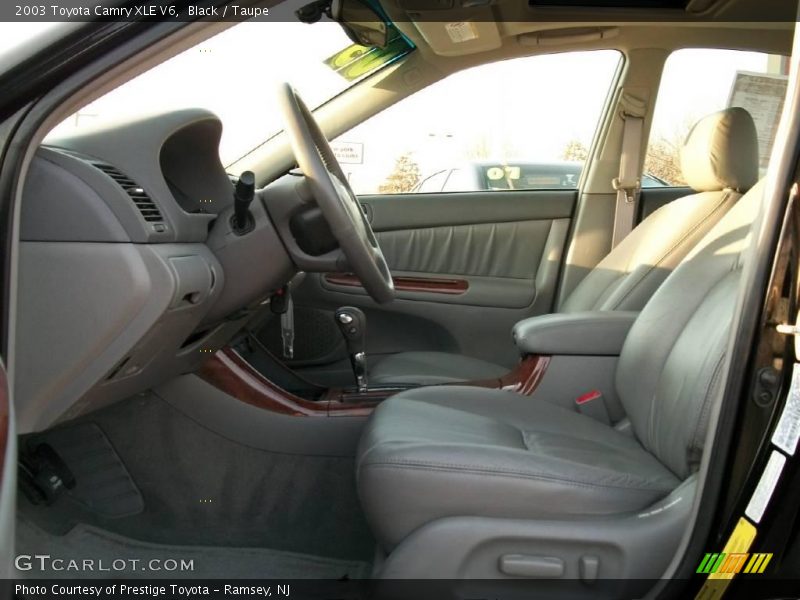 Black / Taupe 2003 Toyota Camry XLE V6