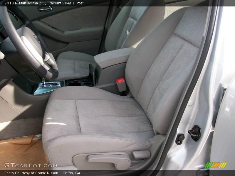 Radiant Silver / Frost 2010 Nissan Altima 2.5