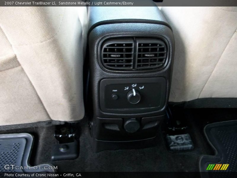 Sandstone Metallic / Light Cashmere/Ebony 2007 Chevrolet TrailBlazer LS