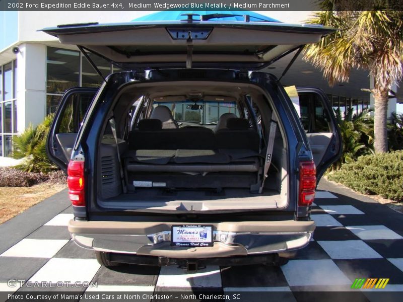 Medium Wedgewood Blue Metallic / Medium Parchment 2002 Ford Expedition Eddie Bauer 4x4