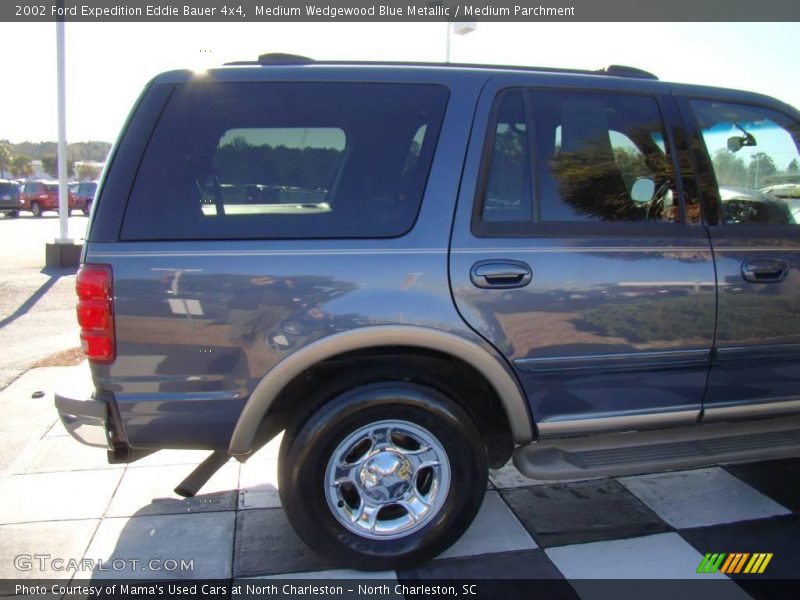 Medium Wedgewood Blue Metallic / Medium Parchment 2002 Ford Expedition Eddie Bauer 4x4