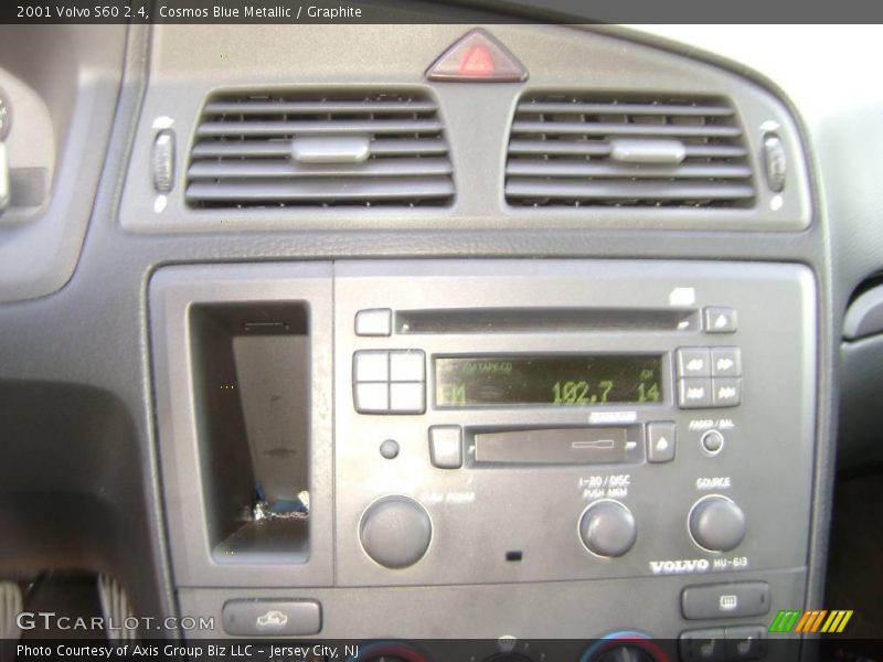 Cosmos Blue Metallic / Graphite 2001 Volvo S60 2.4