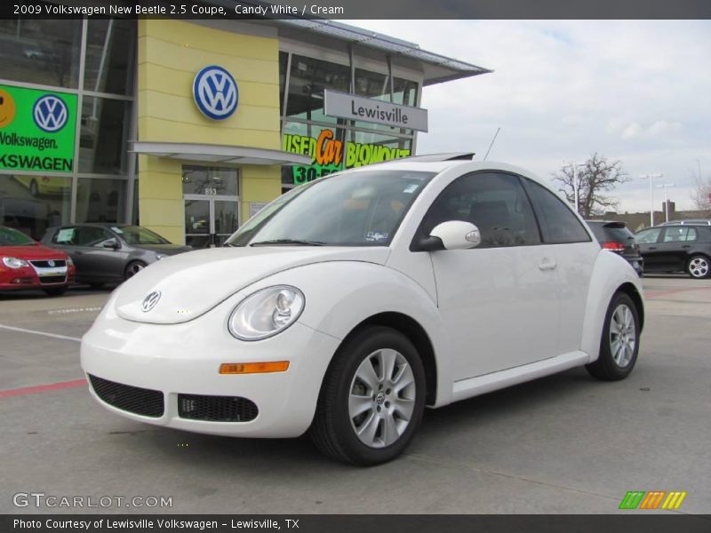 Candy White / Cream 2009 Volkswagen New Beetle 2.5 Coupe