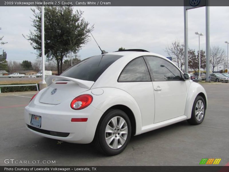 Candy White / Cream 2009 Volkswagen New Beetle 2.5 Coupe