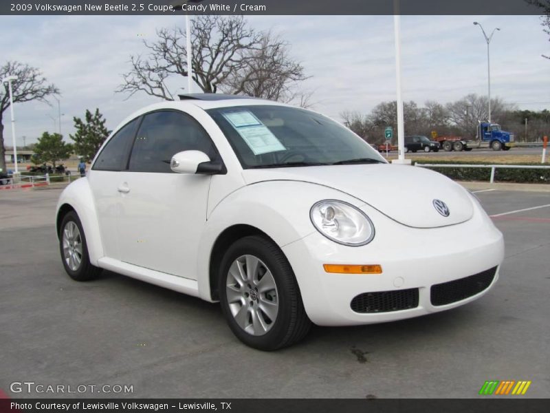 Candy White / Cream 2009 Volkswagen New Beetle 2.5 Coupe
