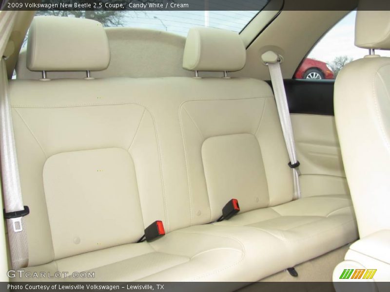 Candy White / Cream 2009 Volkswagen New Beetle 2.5 Coupe