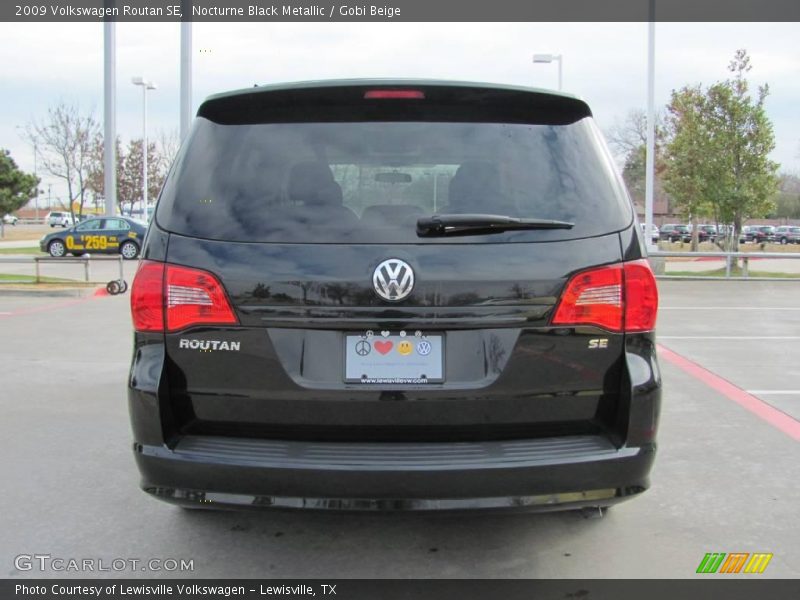Nocturne Black Metallic / Gobi Beige 2009 Volkswagen Routan SE