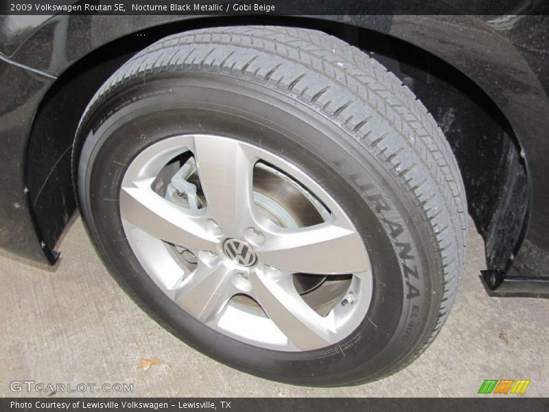 Nocturne Black Metallic / Gobi Beige 2009 Volkswagen Routan SE