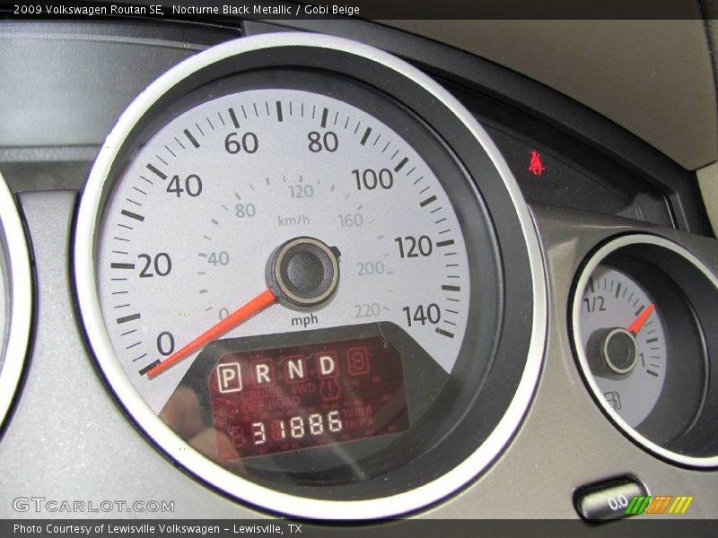 Nocturne Black Metallic / Gobi Beige 2009 Volkswagen Routan SE