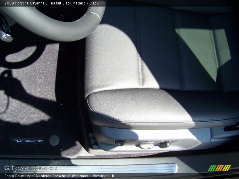 Basalt Black Metallic / Black 2009 Porsche Cayenne S