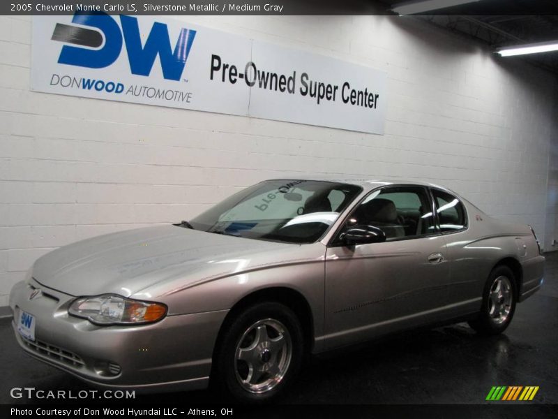 Silverstone Metallic / Medium Gray 2005 Chevrolet Monte Carlo LS