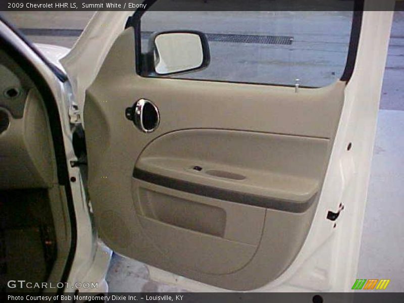 Summit White / Ebony 2009 Chevrolet HHR LS