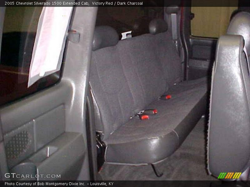 Victory Red / Dark Charcoal 2005 Chevrolet Silverado 1500 Extended Cab