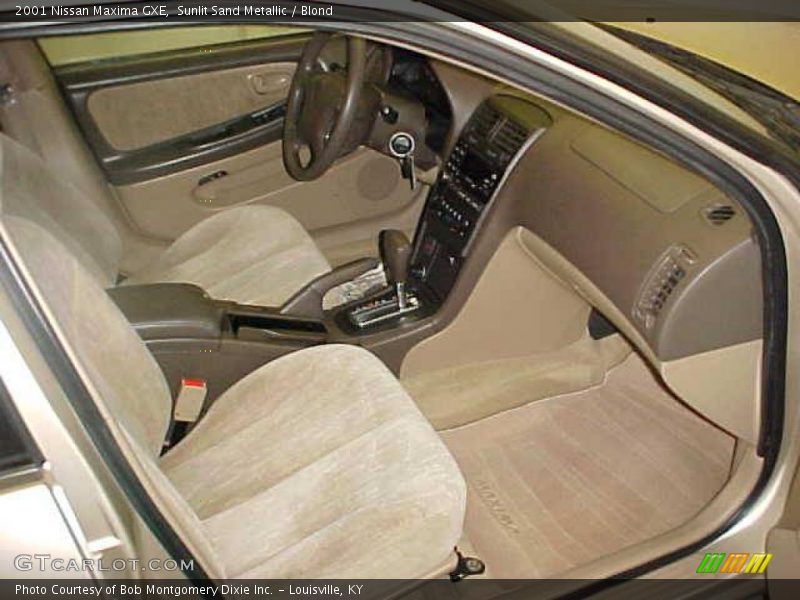 Sunlit Sand Metallic / Blond 2001 Nissan Maxima GXE