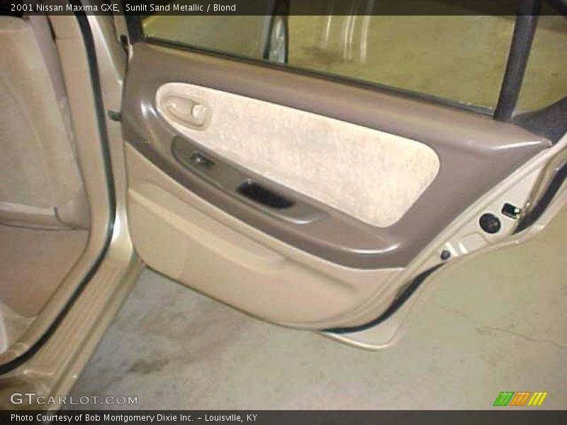 Sunlit Sand Metallic / Blond 2001 Nissan Maxima GXE