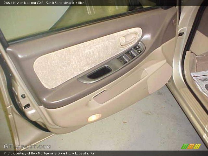 Sunlit Sand Metallic / Blond 2001 Nissan Maxima GXE
