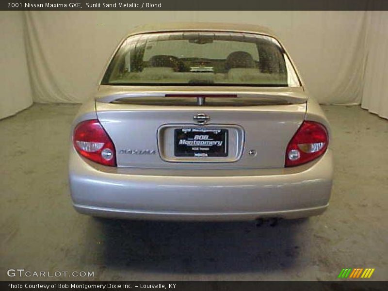Sunlit Sand Metallic / Blond 2001 Nissan Maxima GXE