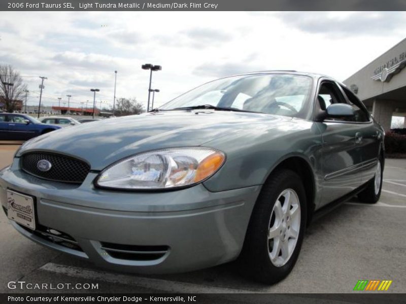 Light Tundra Metallic / Medium/Dark Flint Grey 2006 Ford Taurus SEL