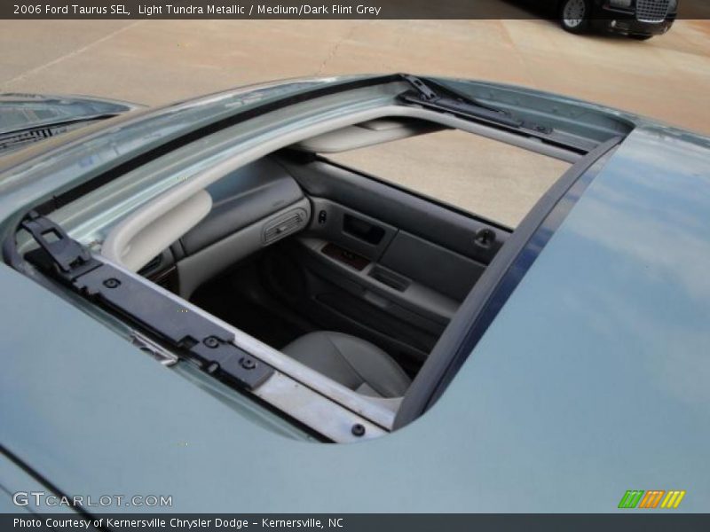 Light Tundra Metallic / Medium/Dark Flint Grey 2006 Ford Taurus SEL