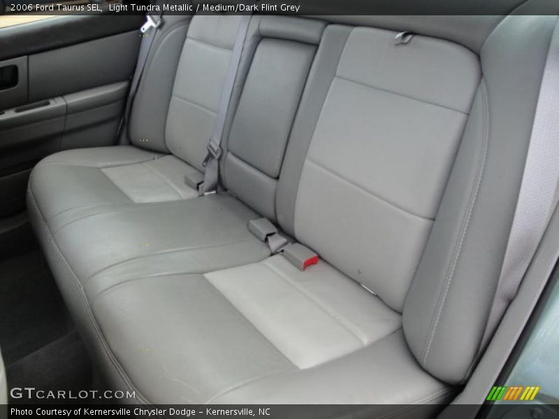 Light Tundra Metallic / Medium/Dark Flint Grey 2006 Ford Taurus SEL