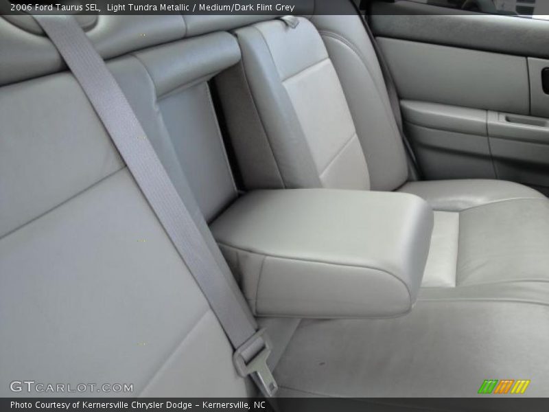Light Tundra Metallic / Medium/Dark Flint Grey 2006 Ford Taurus SEL