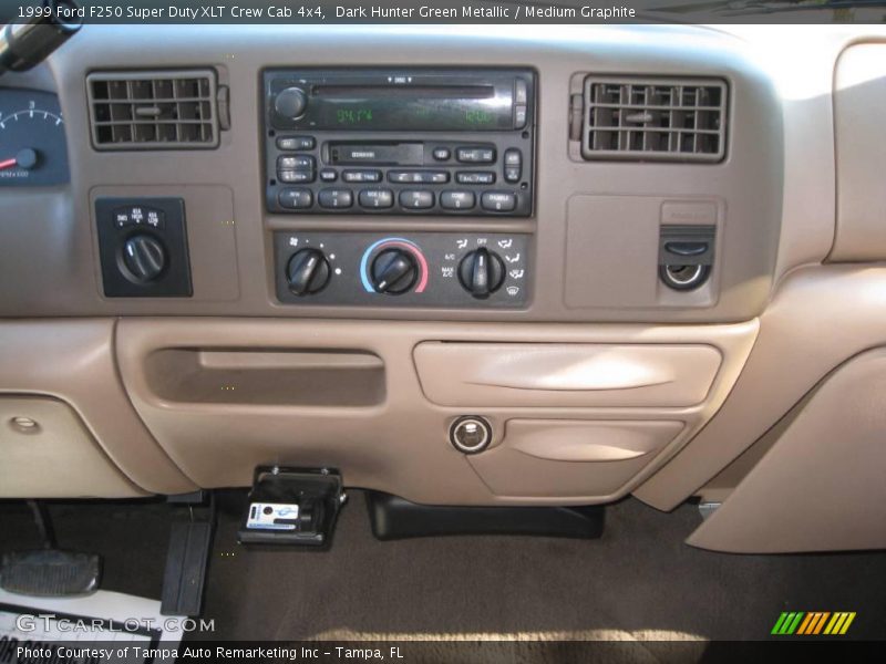 Dark Hunter Green Metallic / Medium Graphite 1999 Ford F250 Super Duty XLT Crew Cab 4x4