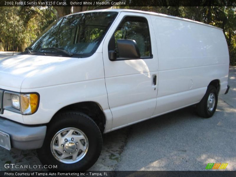 Oxford White / Medium Graphite 2002 Ford E Series Van E150 Cargo