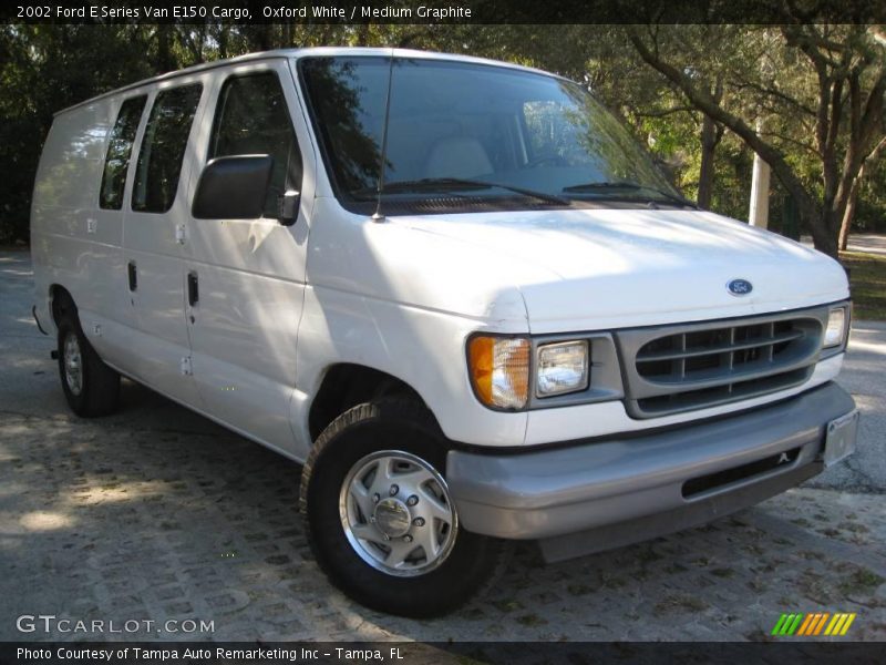 Oxford White / Medium Graphite 2002 Ford E Series Van E150 Cargo