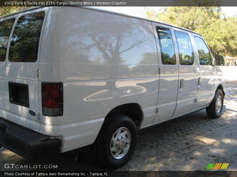 Oxford White / Medium Graphite 2002 Ford E Series Van E150 Cargo