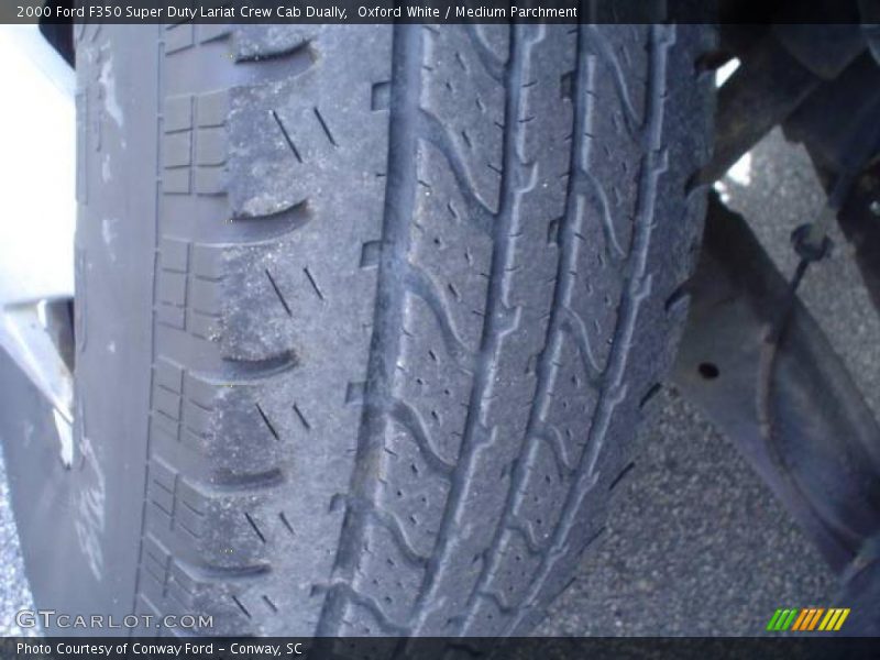 Oxford White / Medium Parchment 2000 Ford F350 Super Duty Lariat Crew Cab Dually