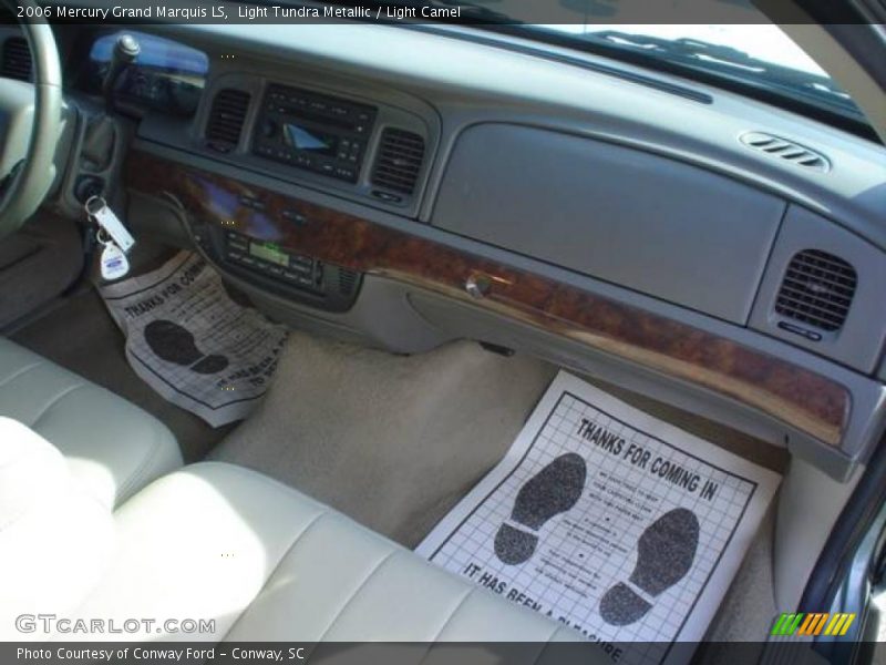 Light Tundra Metallic / Light Camel 2006 Mercury Grand Marquis LS