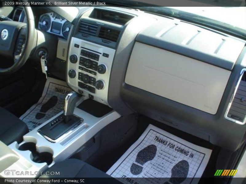 Brilliant Silver Metallic / Black 2009 Mercury Mariner V6