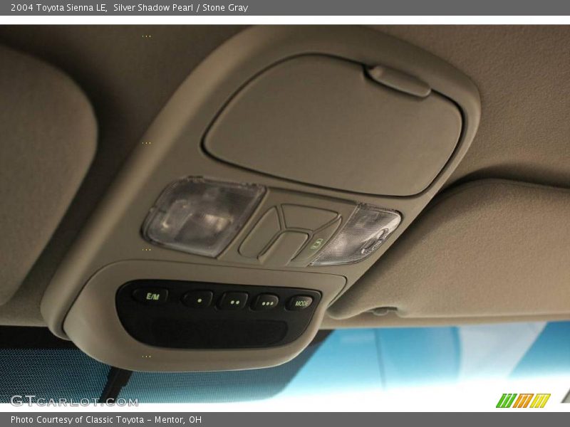 Silver Shadow Pearl / Stone Gray 2004 Toyota Sienna LE