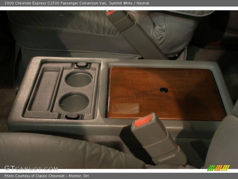 Summit White / Neutral 2000 Chevrolet Express G1500 Passenger Conversion Van