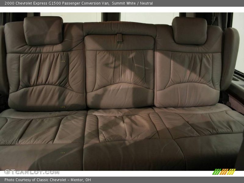 Summit White / Neutral 2000 Chevrolet Express G1500 Passenger Conversion Van